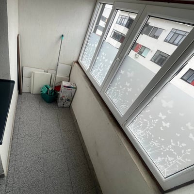 Vermietung eines gemütlichen Studio-Apartments mit separatem Zimmer und Balkon, Bukarest, Rumänien
